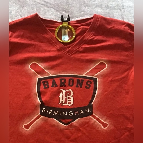 ⚾️⚾️ Birmingham Barons Baseball Tee ⚾️⚾️ - Picture 2 of 4
